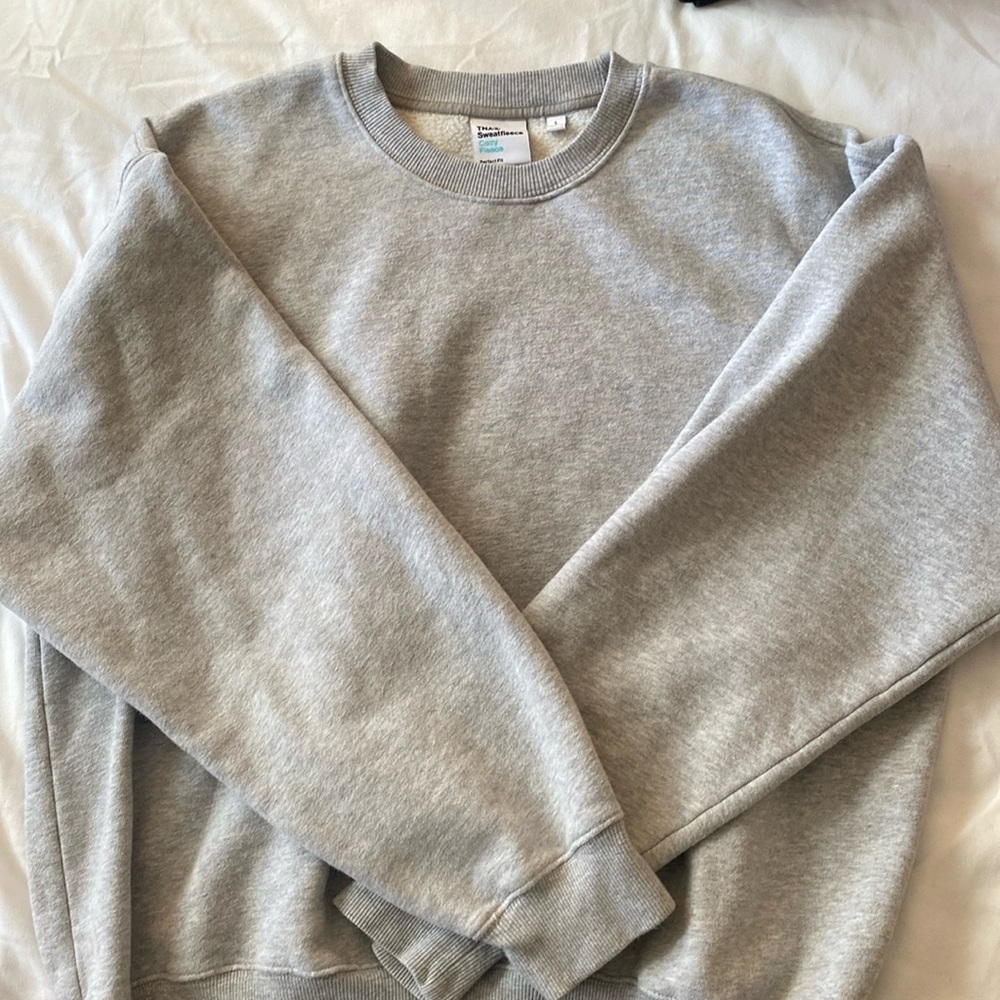 Tna crewneck